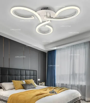 Lustra LED 54W alba cu 3 brate curbate design modern telecomanda intensitate reglabila dormitor
