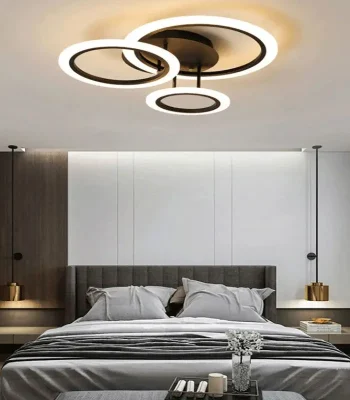 Lustra LED 72W maro cu 3 cercuri și telecomandă, design modern și intensitate reglabilă