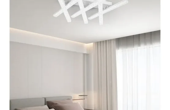 Lustra LED 168W cristale cu 6 brate albe control prin telecomanda si aplicatie telefon ambient modern.