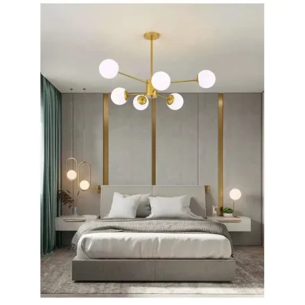 Candelabru vintage bronz 6 globuri albe – Eleganță clasică