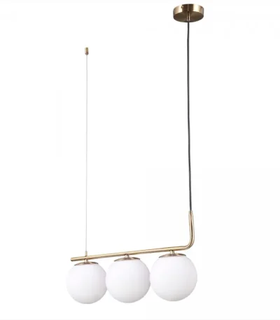 Lustra suspendata 3 globuri albe din sticla cu structura metalica aurie inaltime reglabila 1m