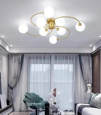 lustra modernă cu 8 brațe aurie cu globuri albe din sticlă E27 diametru 95 cm