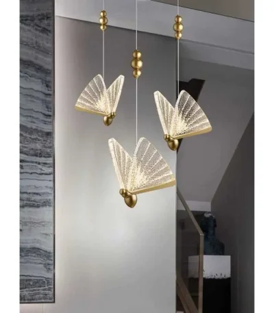 Lustră suspendată LED cu 3 fluturi aurii, design elegant, 22W, lumină caldă, neutră și rece, înălțime reglabilă