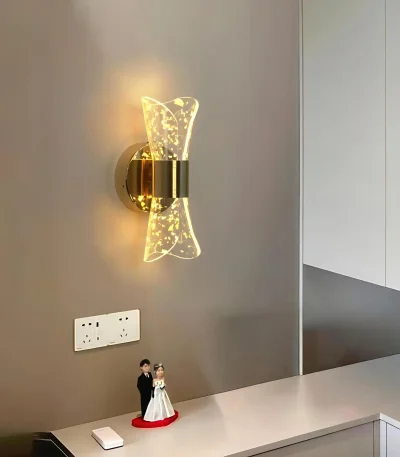 Aplica de perete LED aurie cu design modern în formă de clepsidră, iluminare 3 în 1 – rece, caldă și neutră