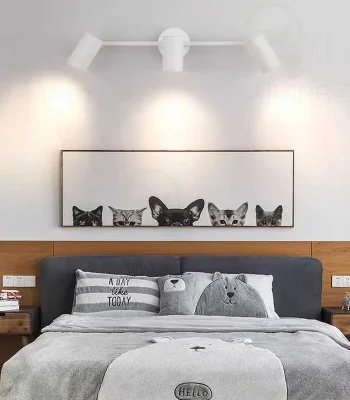 Aplica 3 spoturi GU10 alba orientabila pentru perete sau tavan, design modern din aluminiu