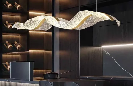 Lustra LED suspendata valuri design modern cu finisaj auriu si lumina reglabila