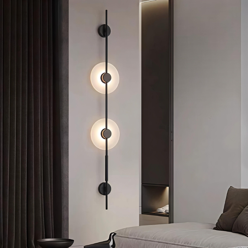 set-2-aplice-led-negre-liniare-eclipse (1) Set aplice LED negre cu design liniar montate simetric în living